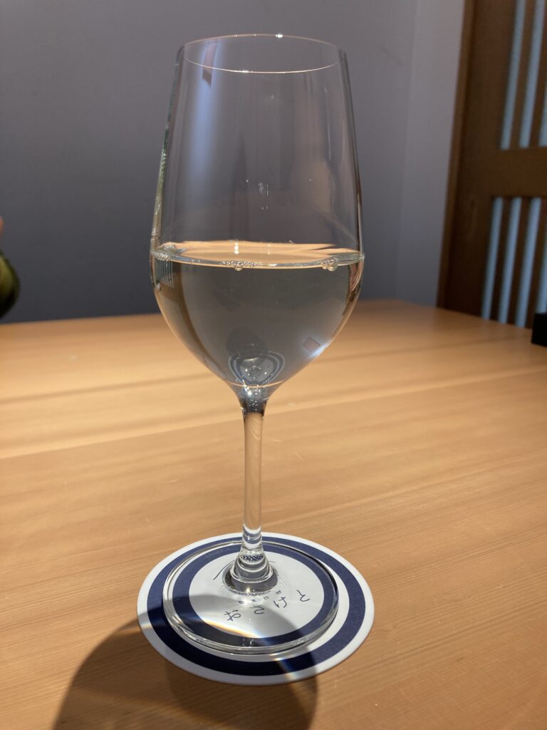 純米大吟醸「おさけと」の名刺がわり。（たからやま醸造）