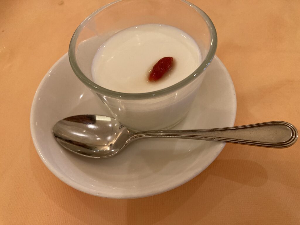 杏仁豆腐（スウィーツ）