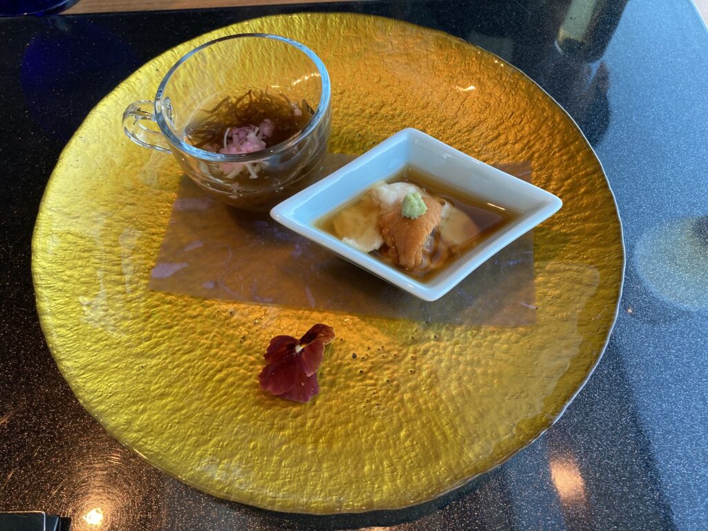 前菜 　料理長からの贈り物　前菜二種を蒼天スタイル
