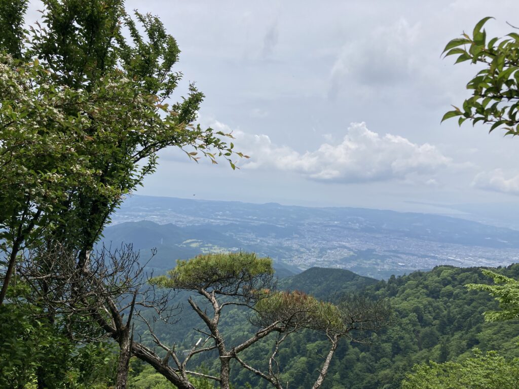 大山山頂からの羨望
